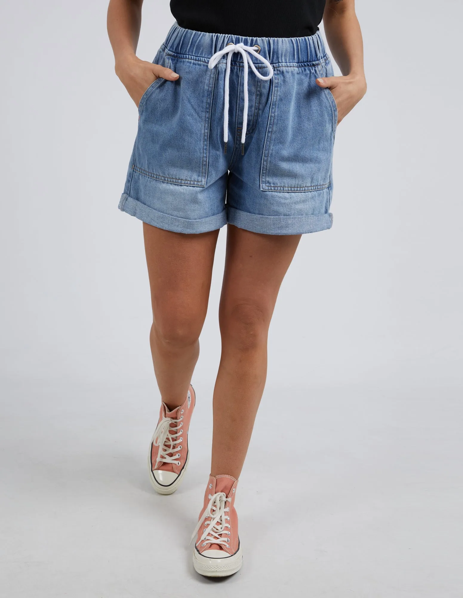 Emma Relaxed Denim Short Mid Blue Wash