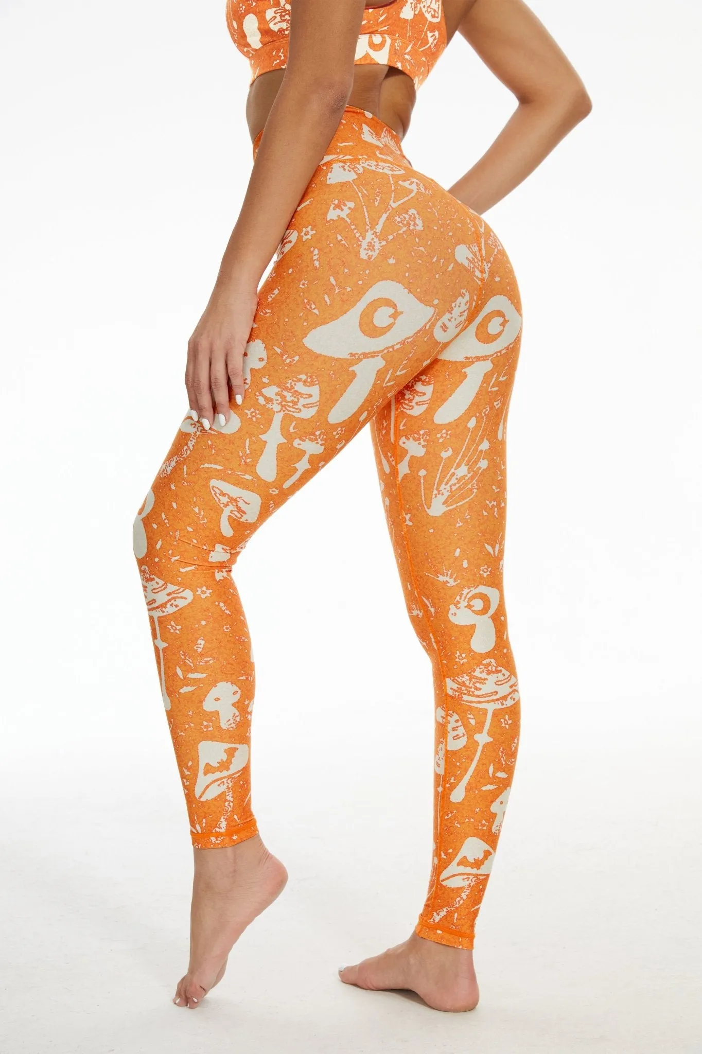 Mystic Mushroom High-waisted Leggings